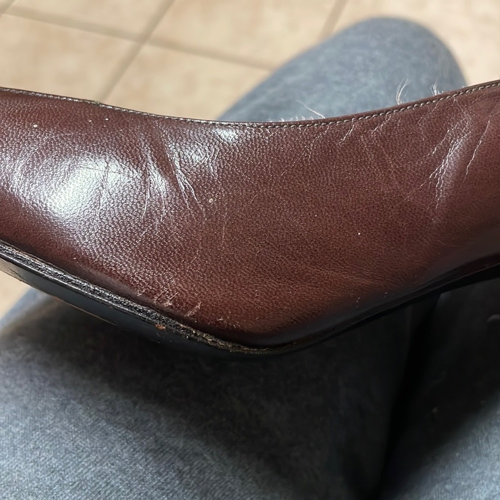 Specks in 3 1/2” left heel means priced accordingly.  Woven, made in Spain.